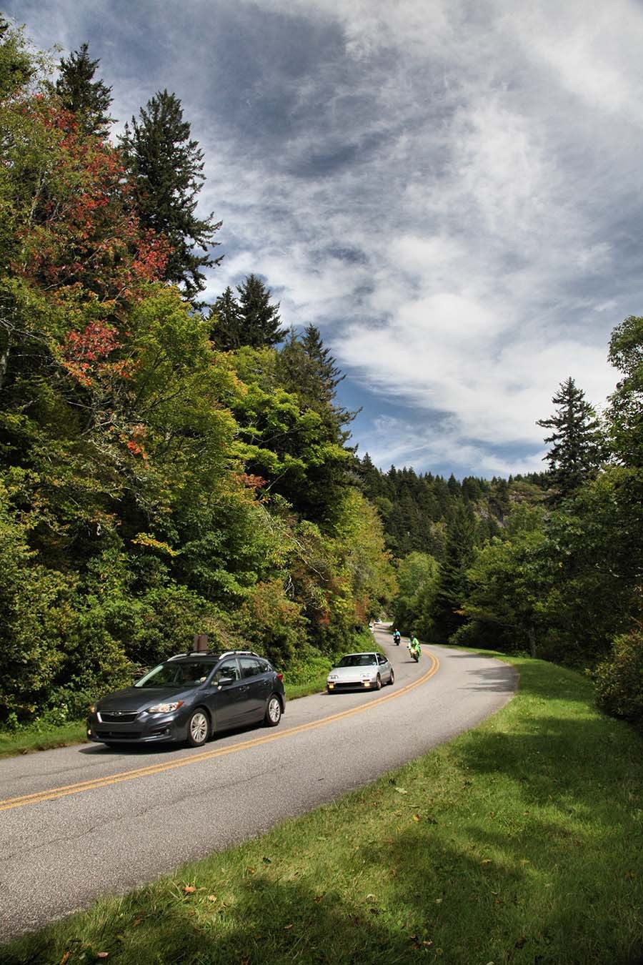 Cars traveling the Blue Ridge Parkway near Mount Pisgah in North Carolina. Photo by A. Armstrong